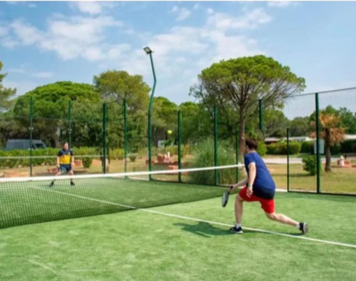 Camping Oasis Village Puget-sur Argens Exteriör bild
