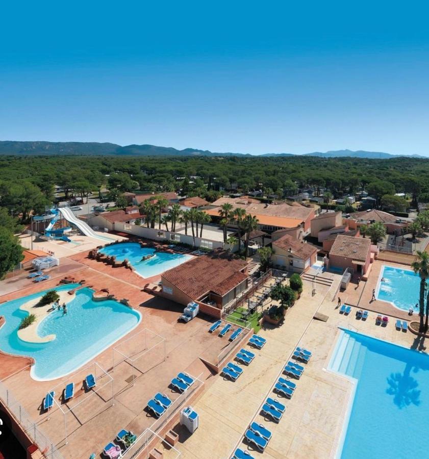 Camping Oasis Village Puget-sur Argens Exteriör bild