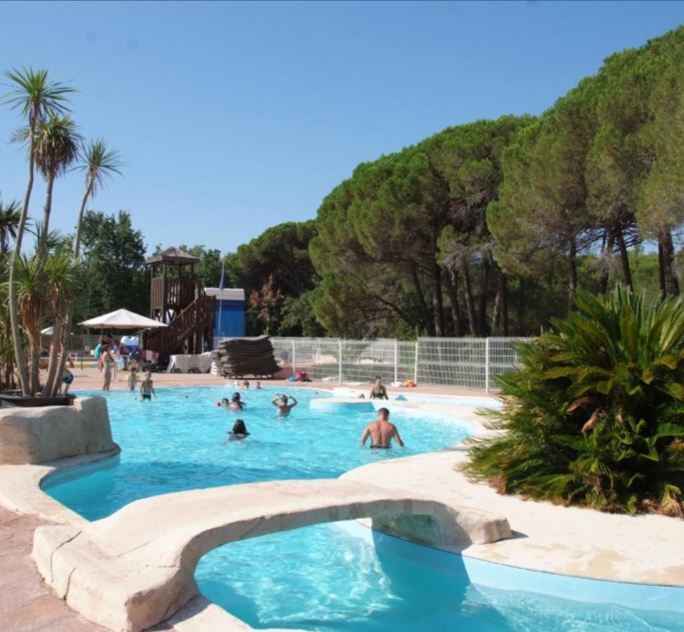 Camping Oasis Village Puget-sur Argens Exteriör bild