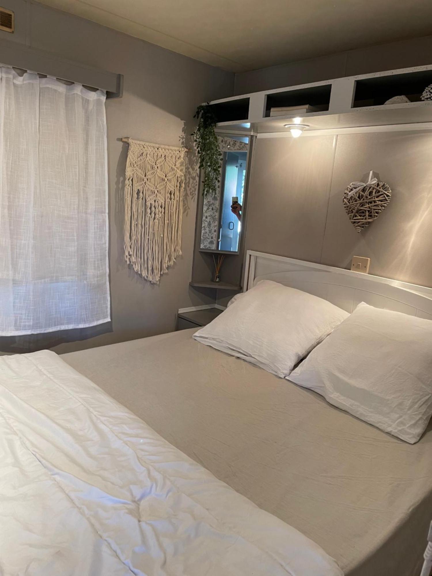 Camping Oasis Village Puget-sur Argens Exteriör bild