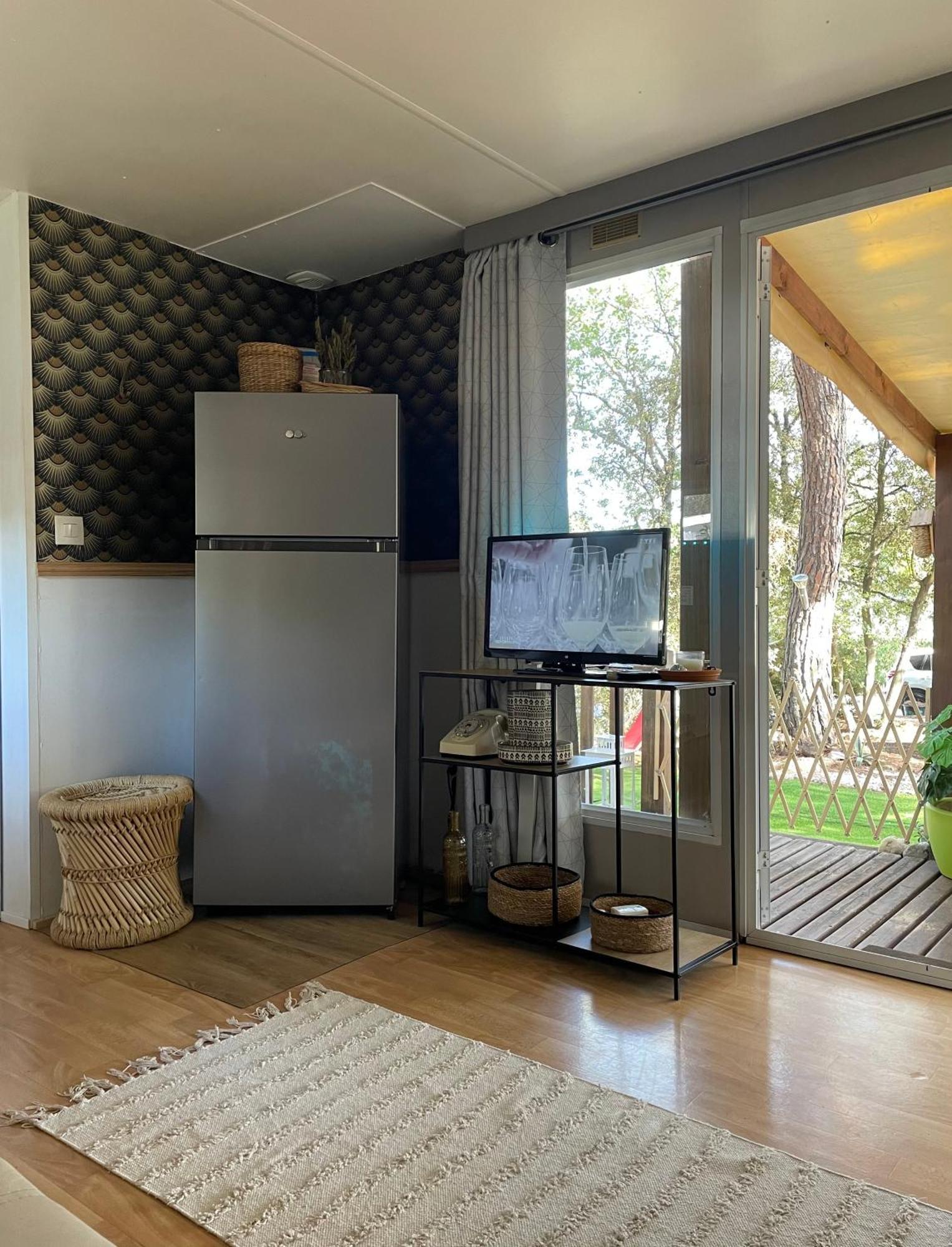 Camping Oasis Village Puget-sur Argens Exteriör bild